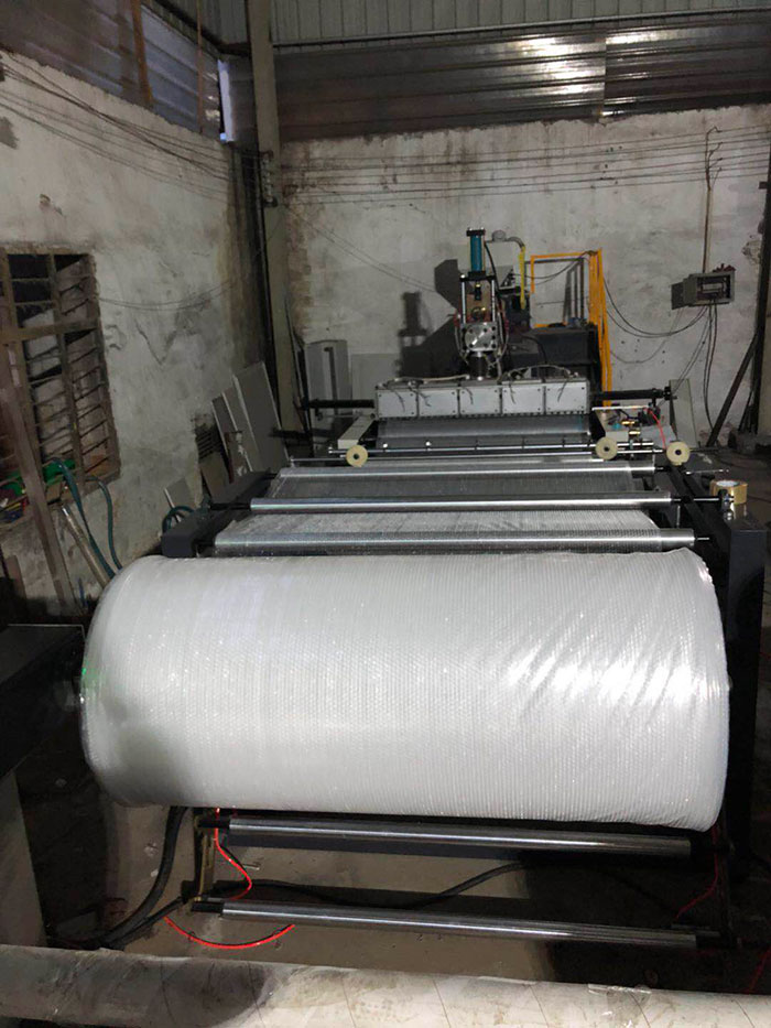 LSPE1600型全自動高速聚乙烯氣泡膜機(jī)（氣墊膜機(jī)）設(shè)備氣泡膜機(jī)器08